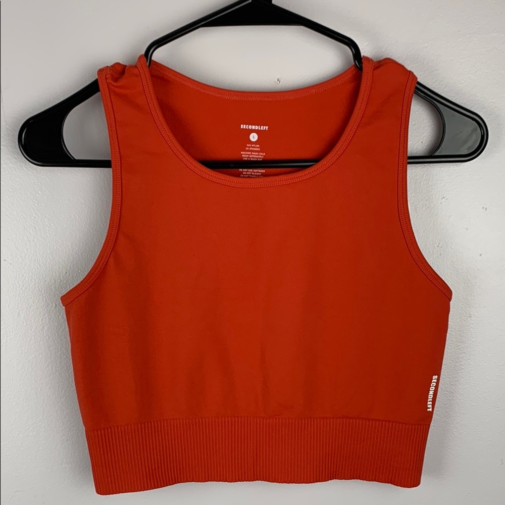 Second left rust (orange) Sleeveless Fitted Crop Tank Top large new
